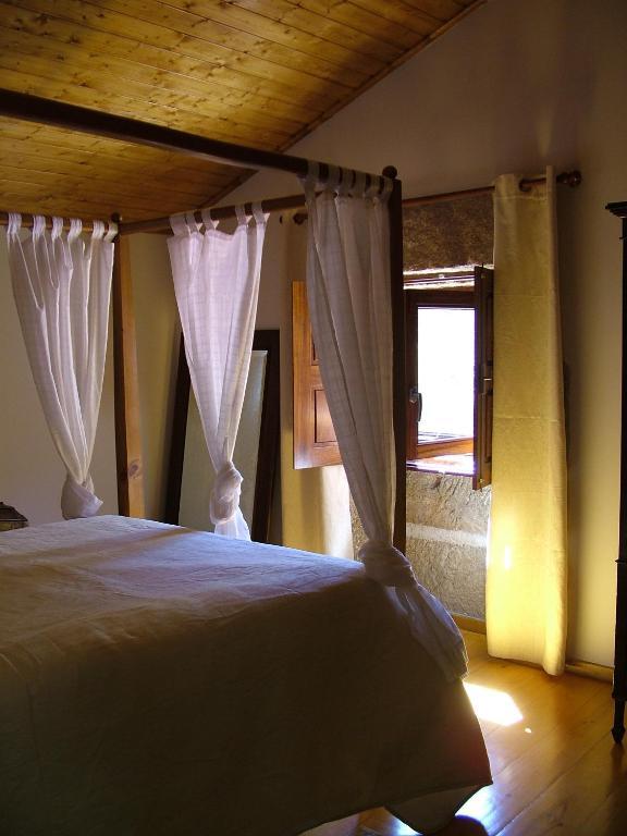 ヴィラ・ノーヴァ・デ・フォス・コア Bairro Do Casal - Turismo D'Aldeiaゲストハウス 部屋 写真